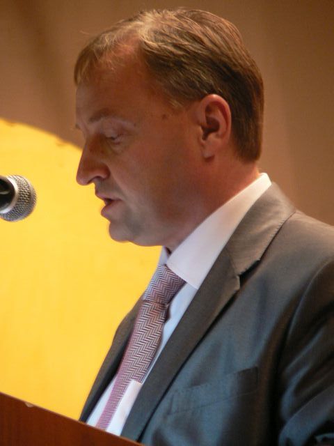 2012-09-03-04